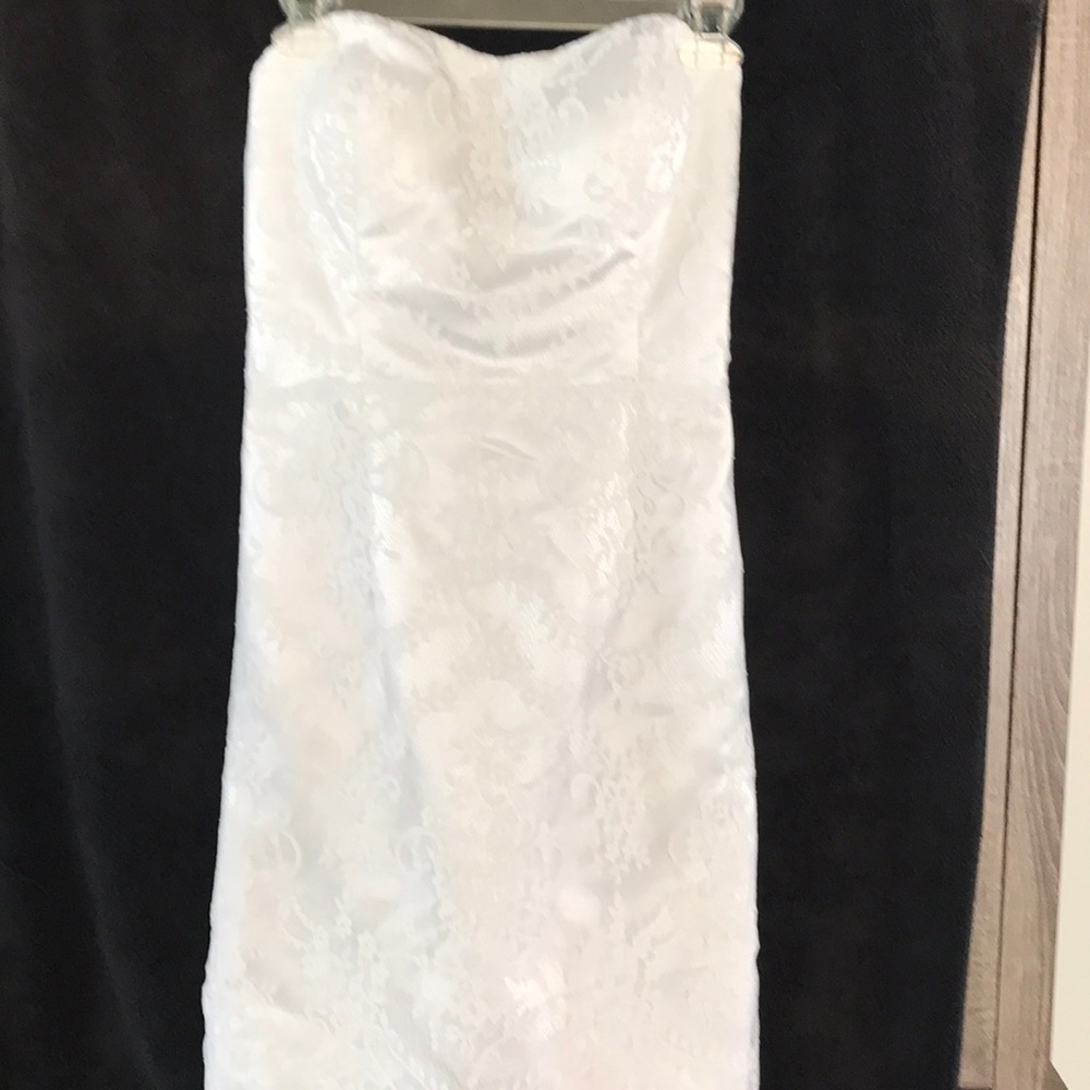 Sheath/Column Sweetheart Knee-Length Lace Wedding